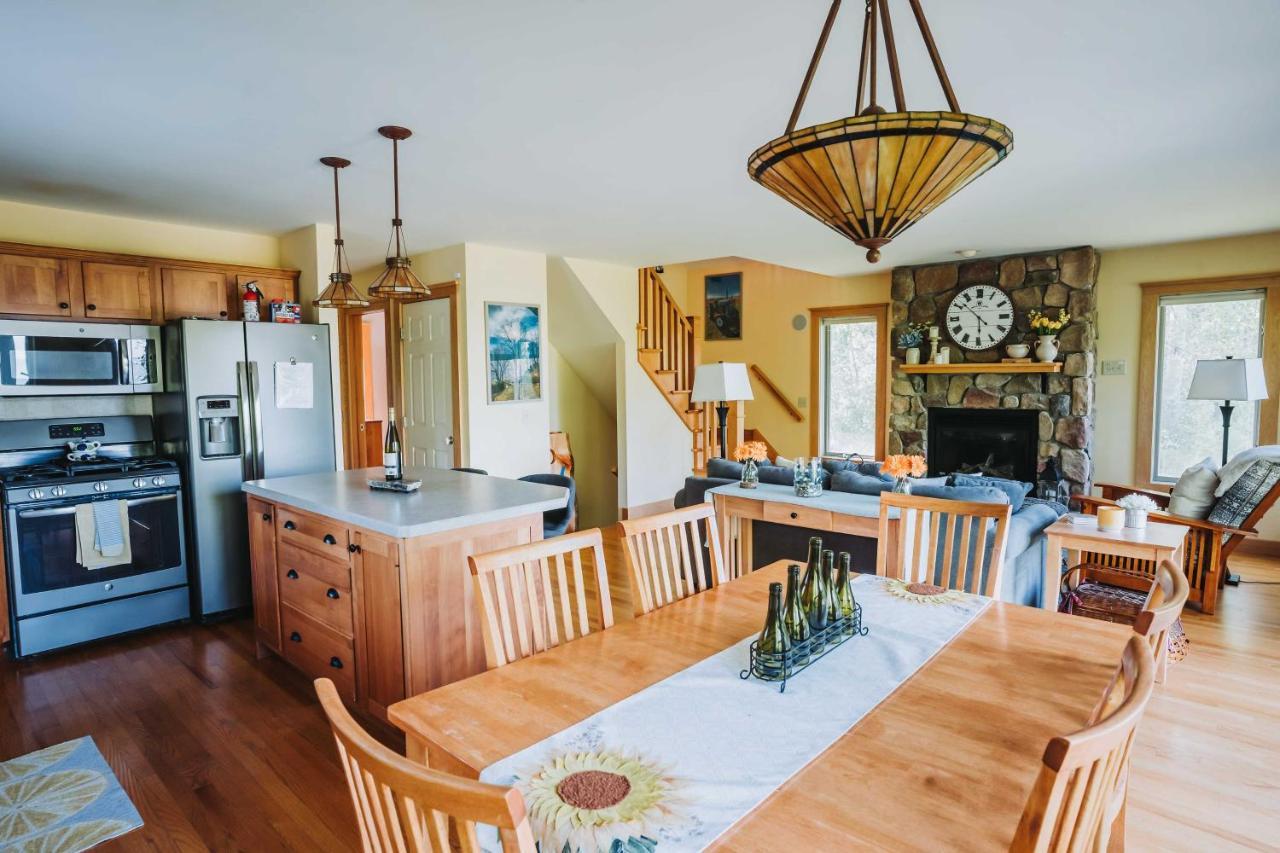Lake-View Home With Pool In Hammondsport! Exterior photo